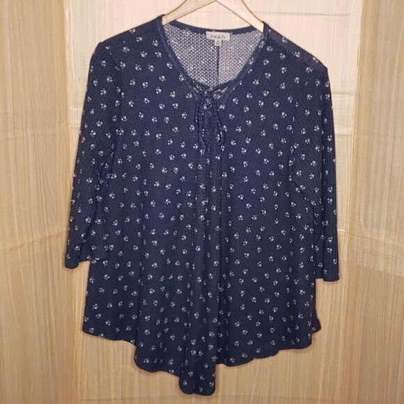 C'est La Vie Womens Plus Blue Floral Thermal Top 2X - Picture 1 of 5